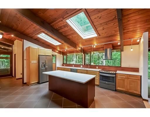 Property Photo: 172 Howard St MA 01532