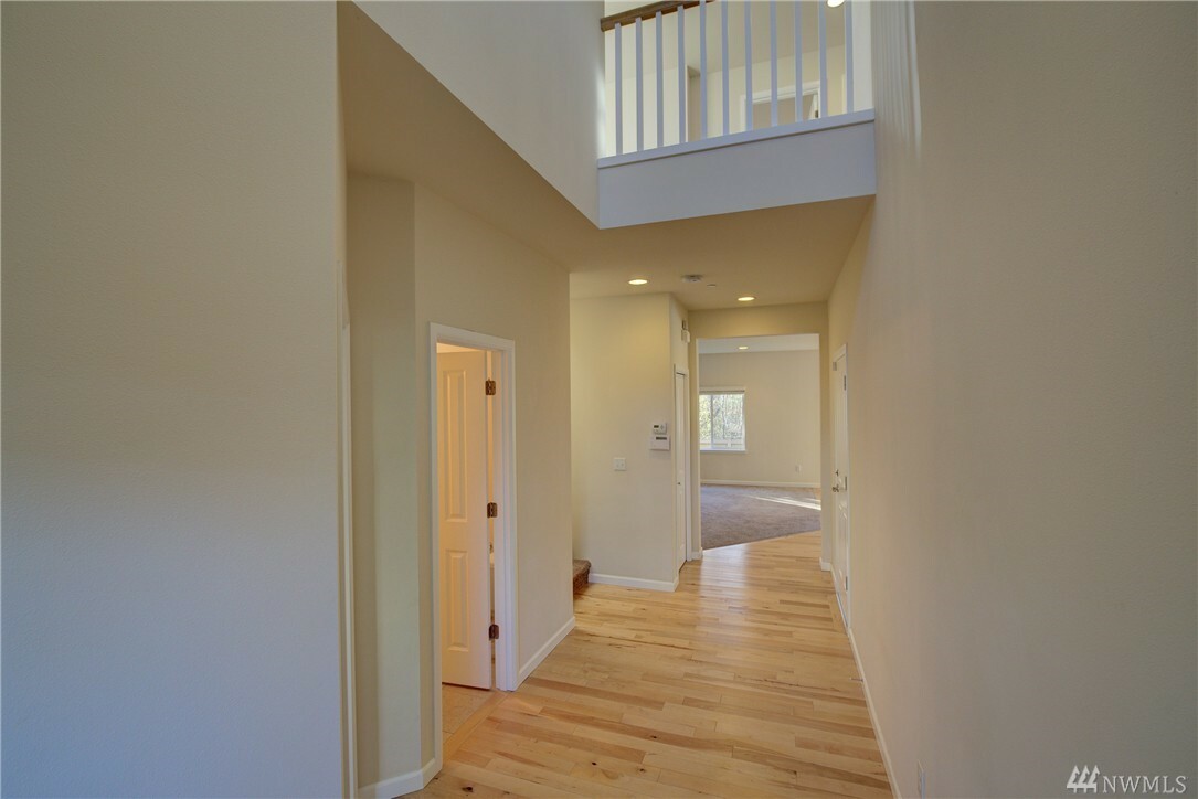 Property Photo: 7611 NE 198th Place WA 98028