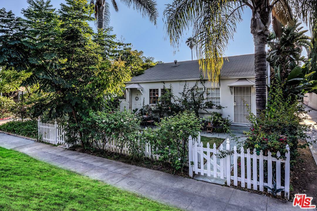 Property Photo:  941 N Martel Ave  CA 90046 