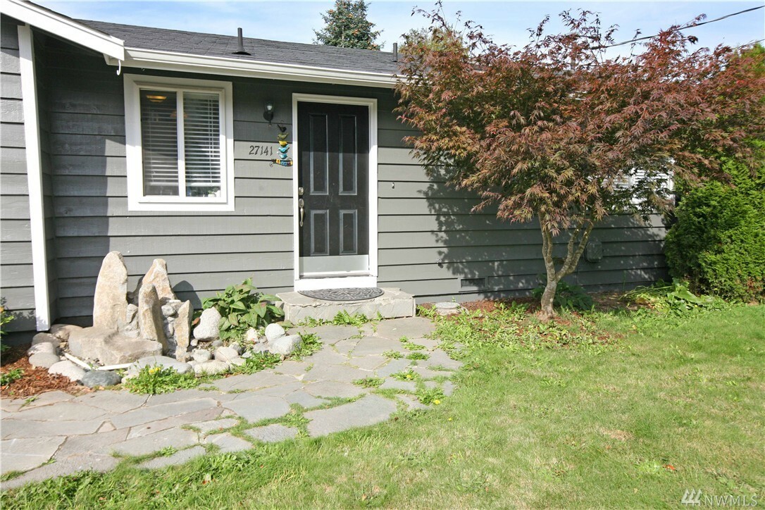 Property Photo: 27141 Woodside Rd NE WA 98346