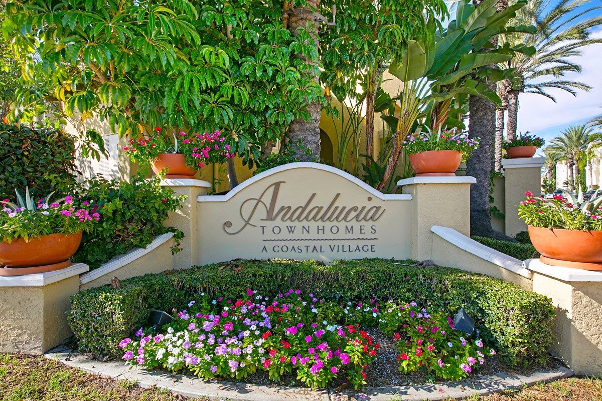 Property Photo:  3754 Mykonos Lane 103  CA 92130 