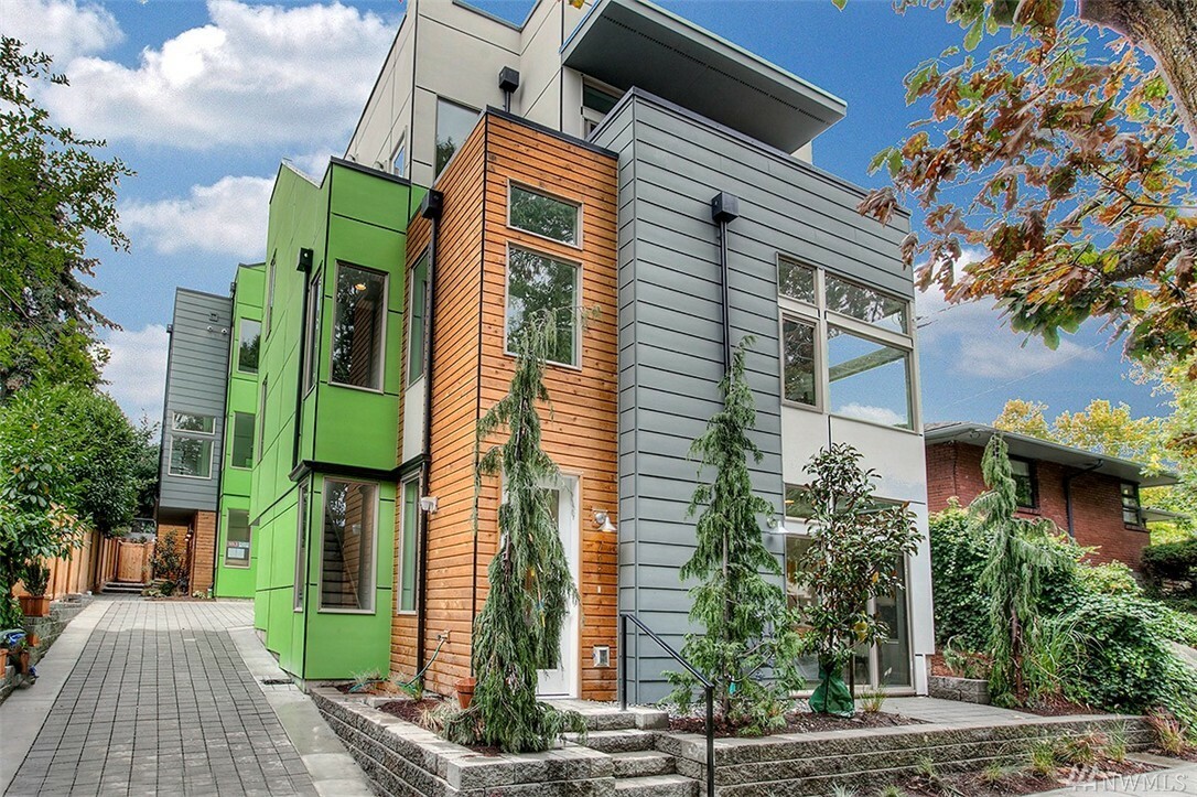 Property Photo: 711 26th Ave S WA 98144