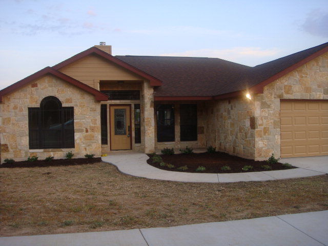 Property Photo: 280 Hummingbird Drive TX 78655