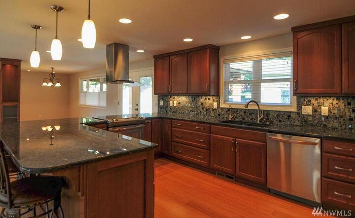 Property Photo:  1123 SE 2nd St  WA 98802 