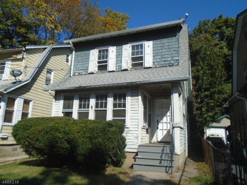 Property Photo: 523 Argyle Ave NJ 07050
