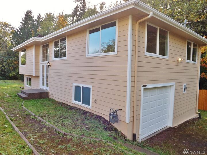 Property Photo: 2347 Sheridan Rd WA 98310
