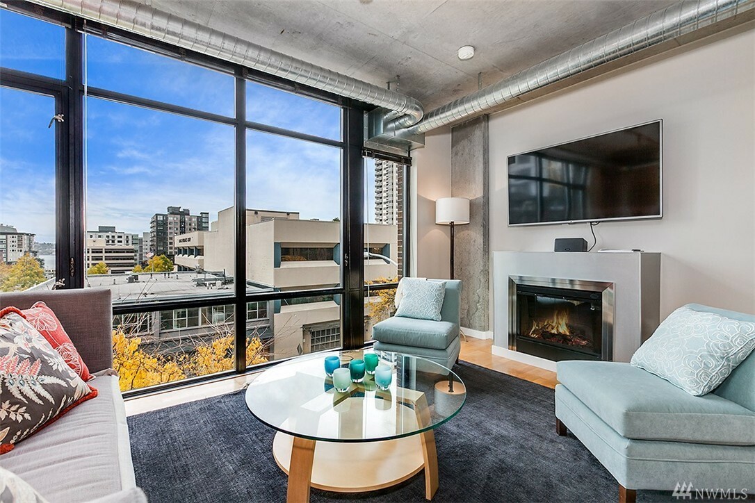 Property Photo:  2720 3rd Ave 413  WA 98121 