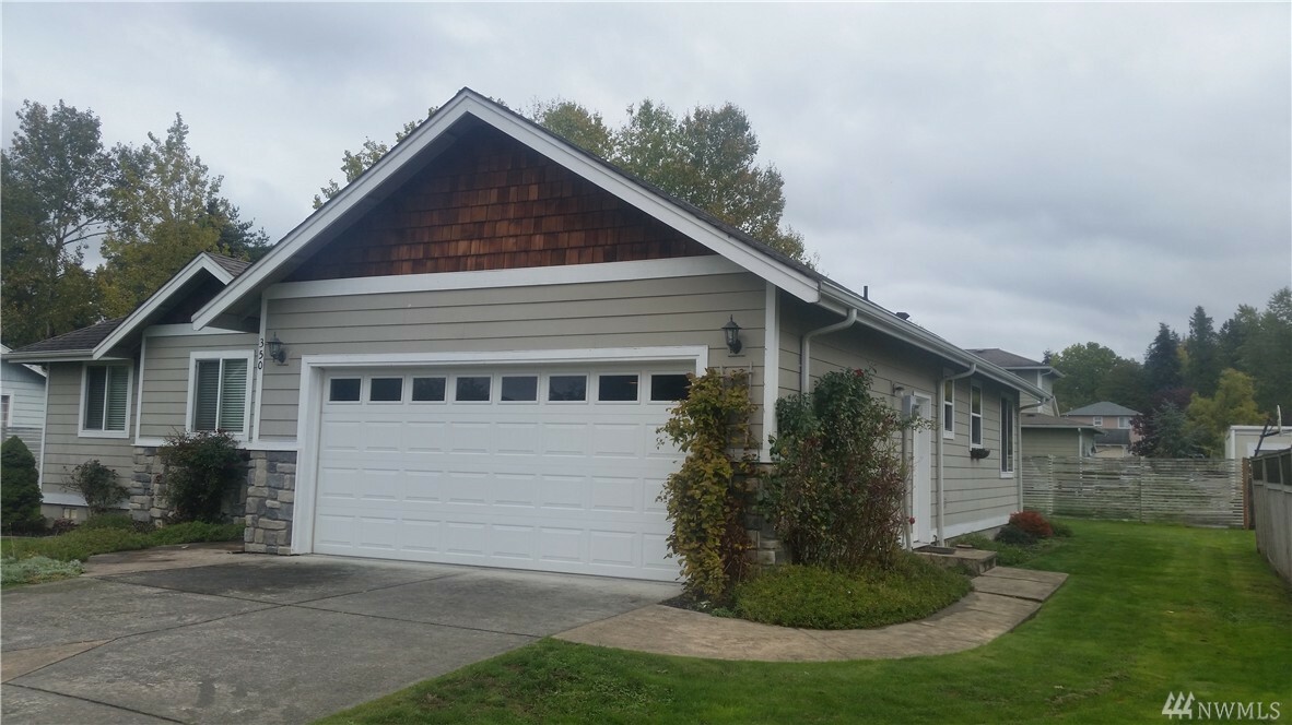 Property Photo: 350 8th St WA 98230