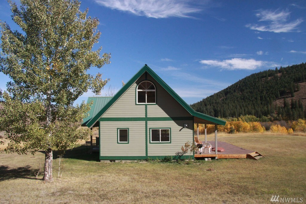 Property Photo:  5 Nine Finger Ranch Rd  WA 98856 