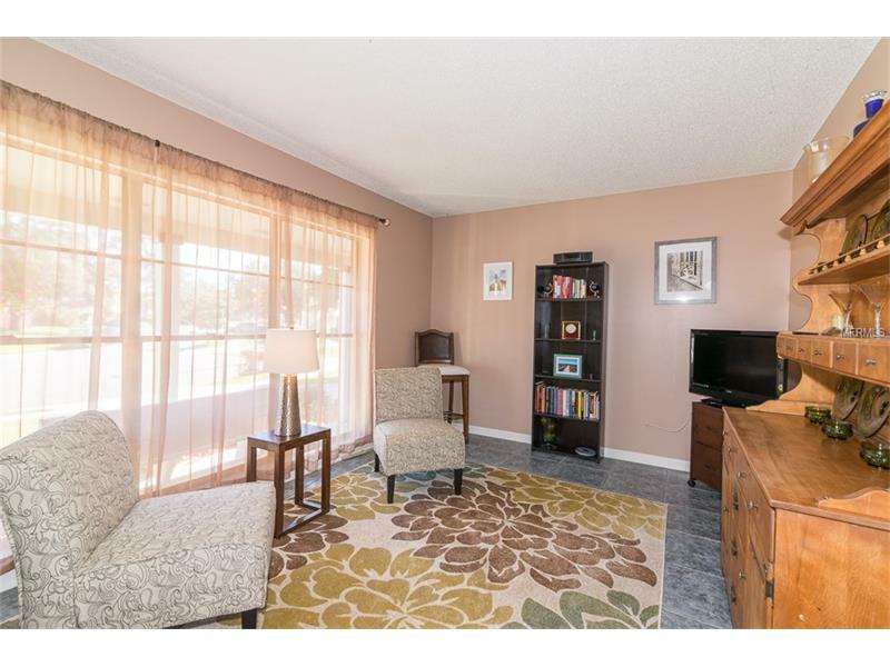 Property Photo: 3611 Casaba Loop FL 33596