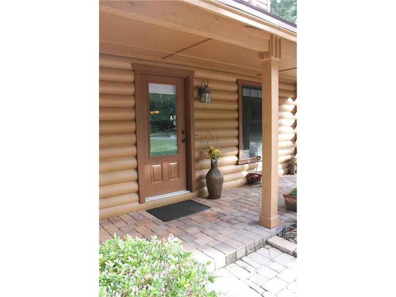 Property Photo:  7204 Valrie Lane  FL 33569 