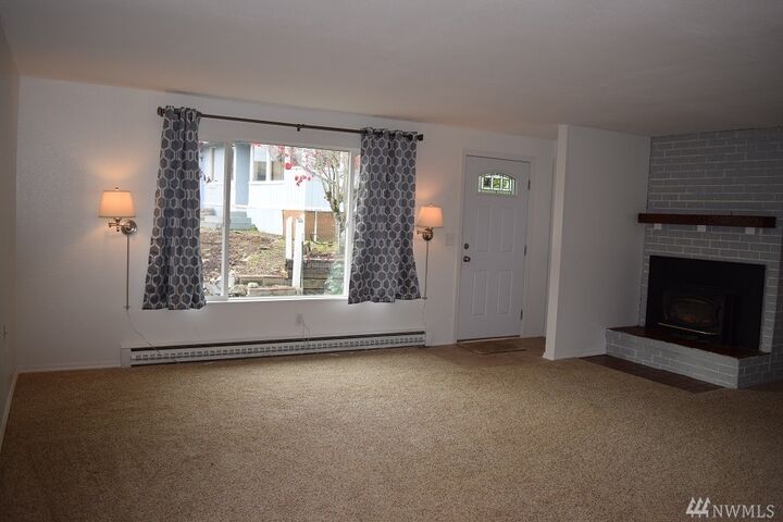 Property Photo:  5212 Sleater Kinney Rd NE  WA 98506 