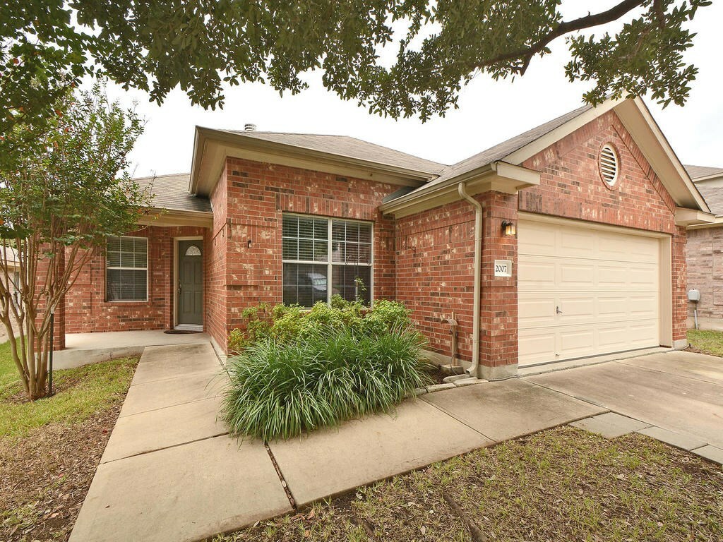 Property Photo:  2007 Melissa Oaks Lane  TX 78744 