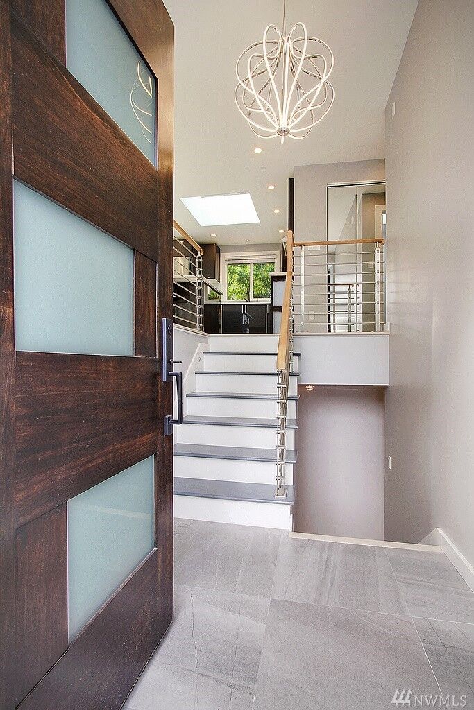 Property Photo:  15662 Main St  WA 98008 