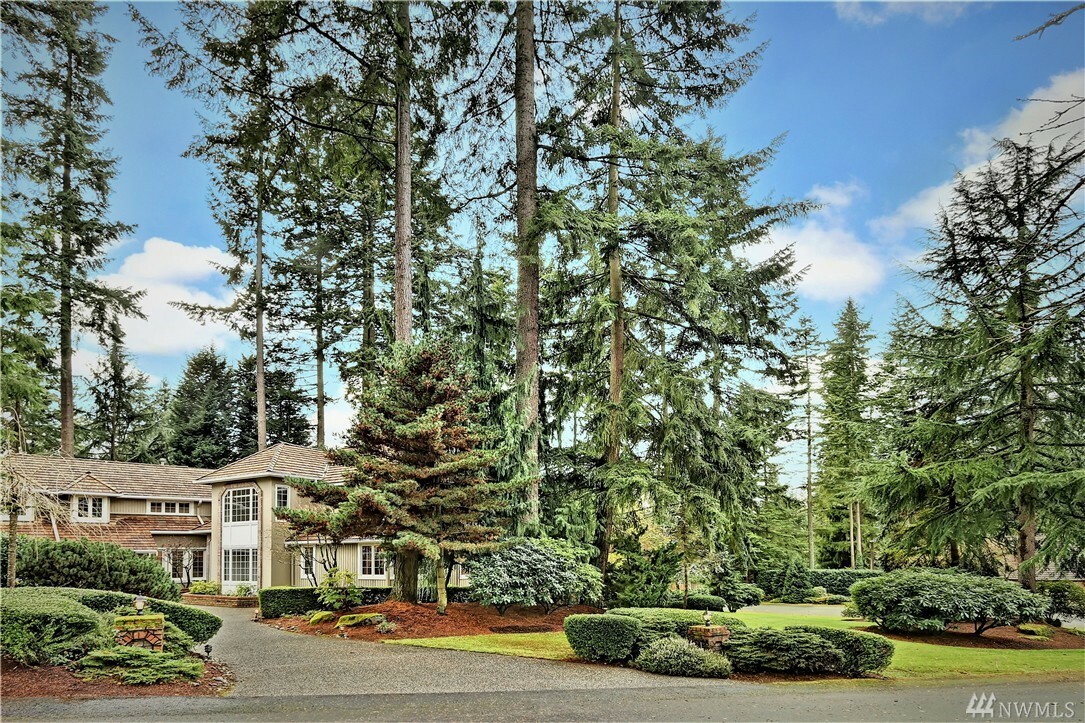Property Photo: 15707 NE 134th St WA 98052