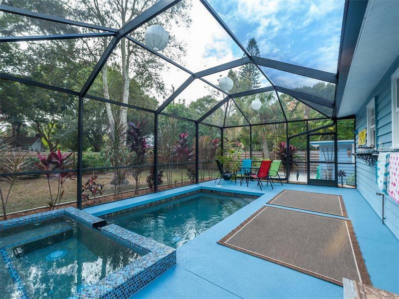 Property Photo: 2326 Gull Lane FL 34237