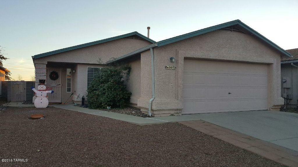 Property Photo:  9050 E Alderpoint Way  AZ 85730 