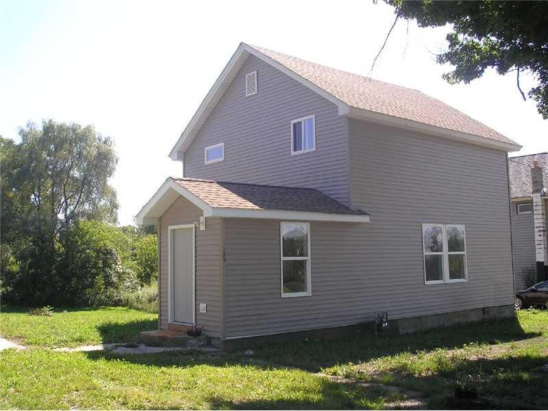 Property Photo: 125 Union Street PA 16435