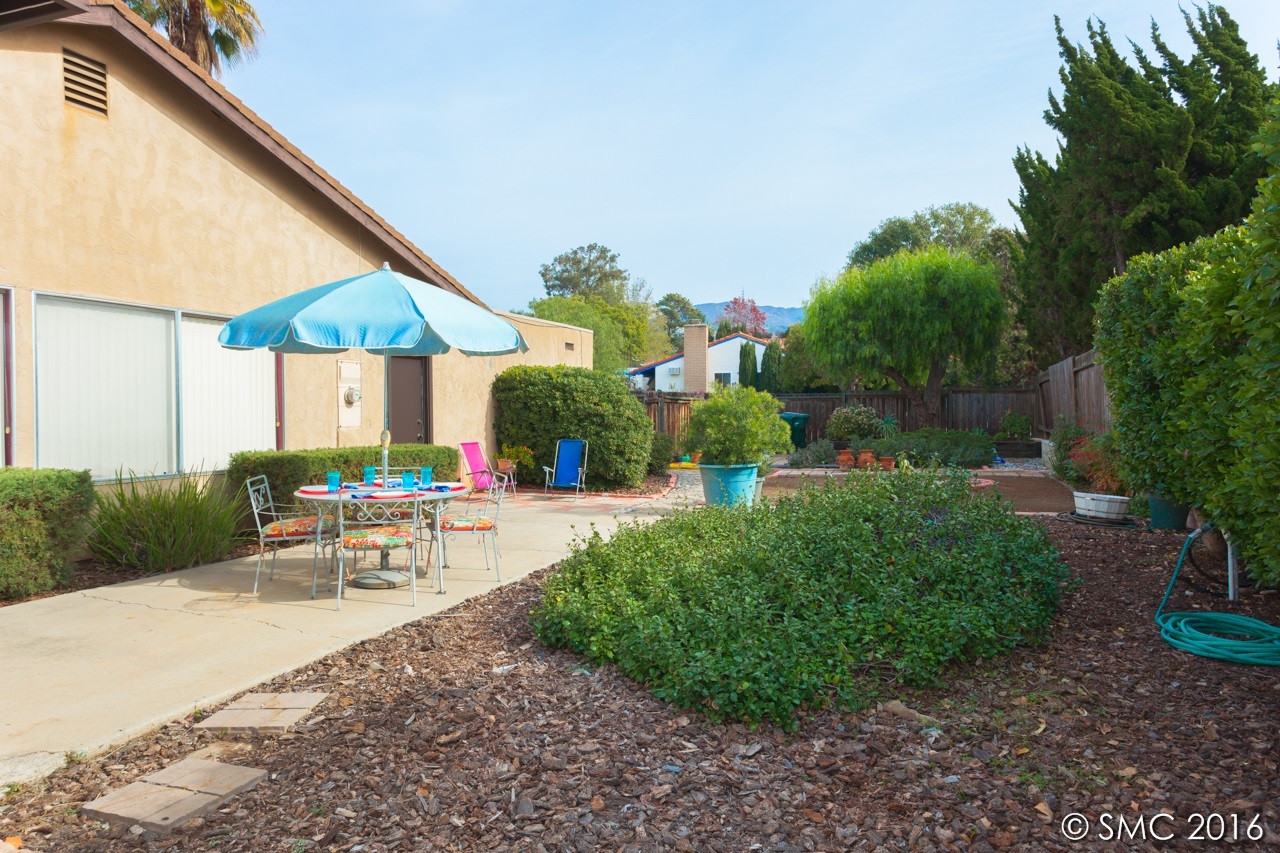 Property Photo: 862 Avenida Taxco CA 92084