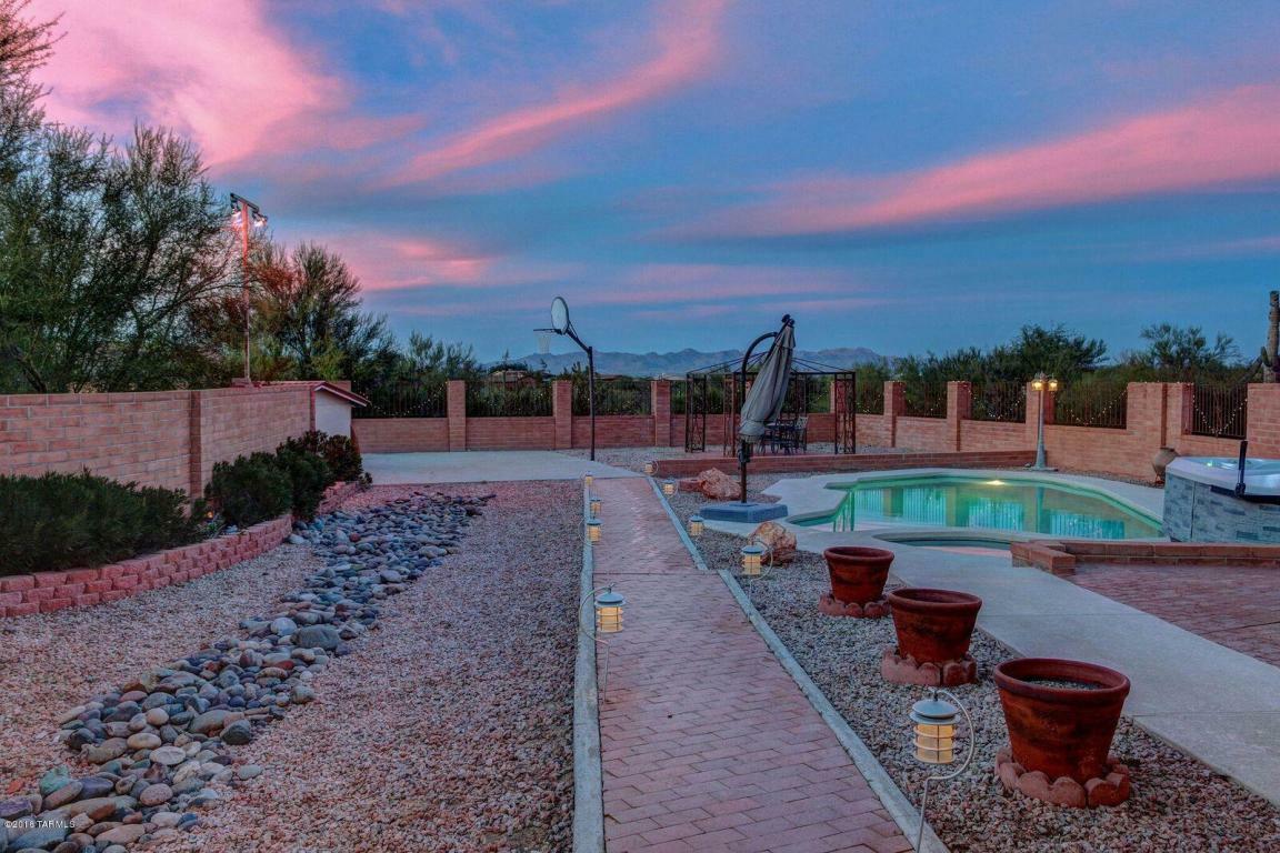 Property Photo:  5440 W Placita De La Promesa  AZ 85745 