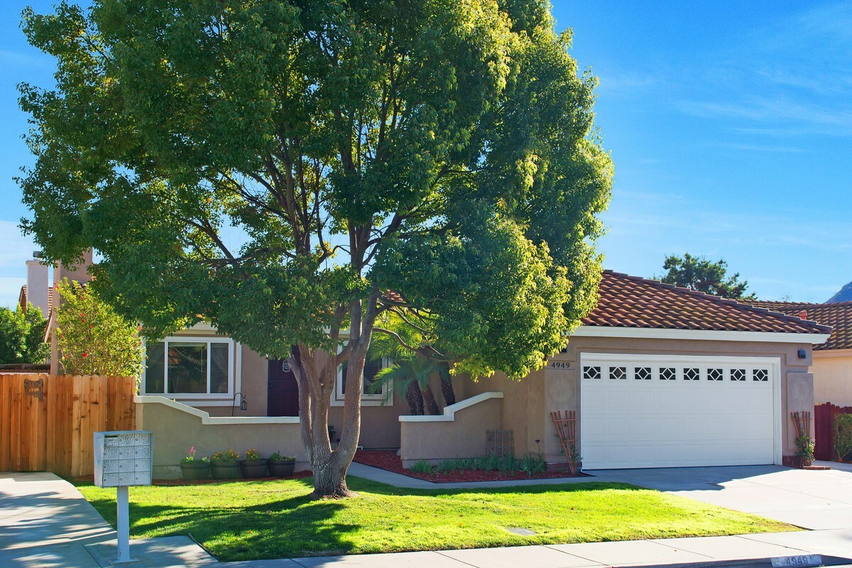 Property Photo:  4949 Lake Park Ct  CA 92028 