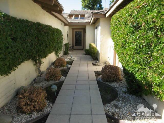 Property Photo:  359 Gran Via  CA 92260 