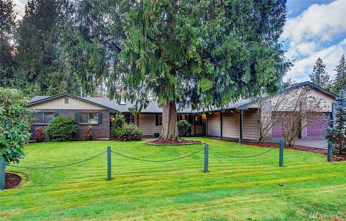 Property Photo: 5006 98 Place NE WA 98270