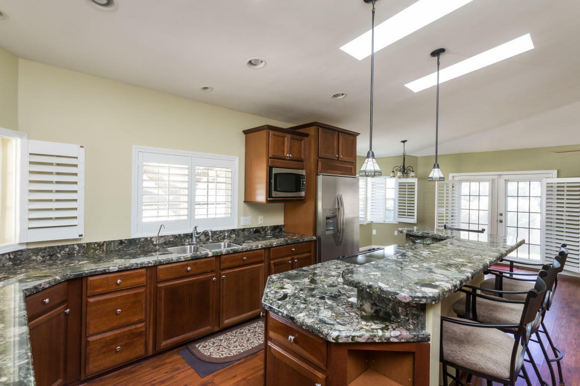 Property Photo: 4956 E Clarendon Avenue AZ 85018