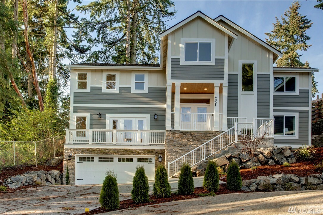 Property Photo:  4001 148th Place SE  WA 98006 