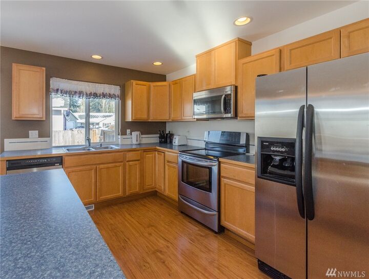 Property Photo: 161 Ironwood Ct WA 98532