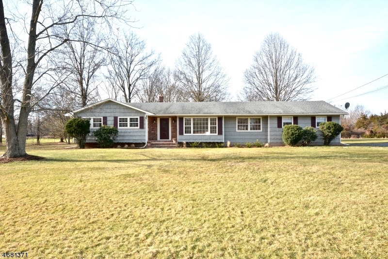 Property Photo: 17 Cleef Dr NJ 08502