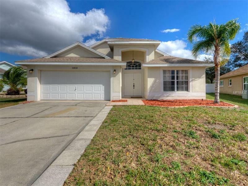 Property Photo:  10808 Flycast Circle  FL 32825 