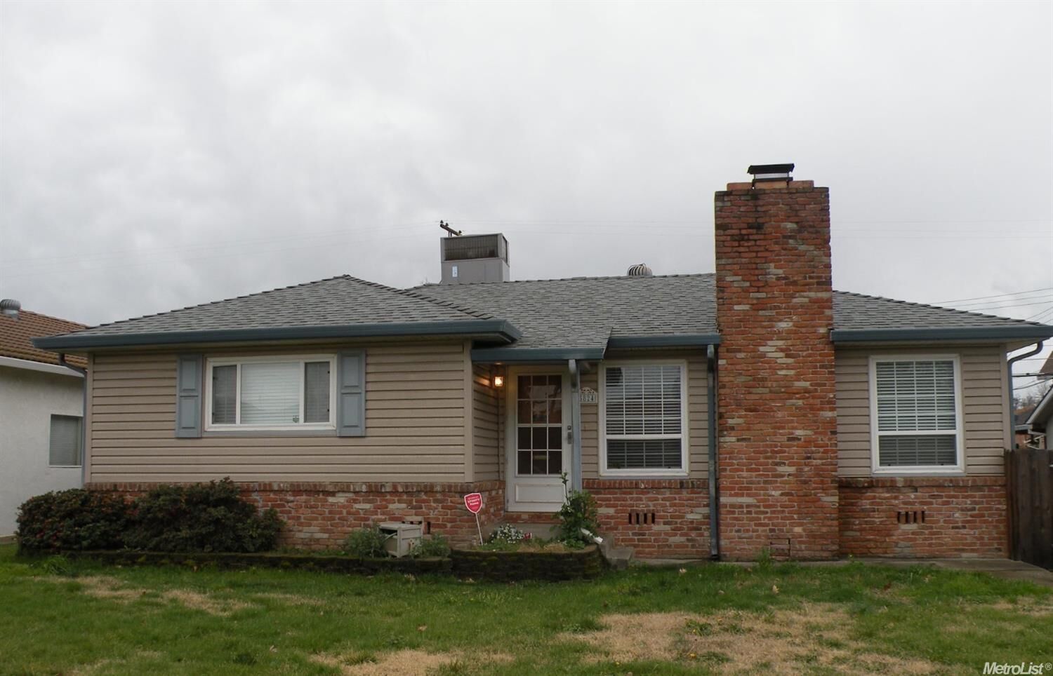 Property Photo: 5824 20th Avenue CA 95820