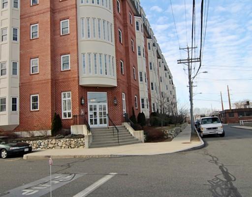 Property Photo: 120 Wyllis Ave 106 MA 02149