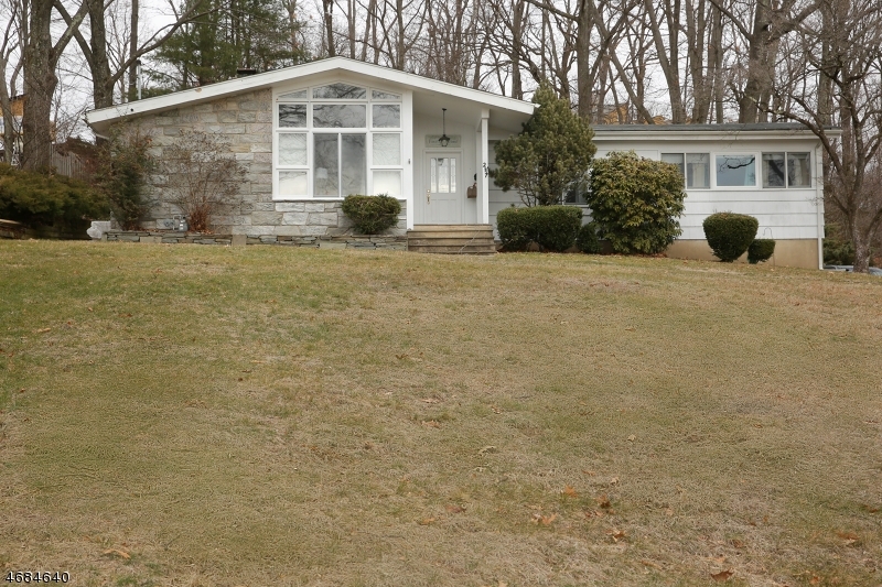 Property Photo:  217 Horizon Dr  NJ 07005 