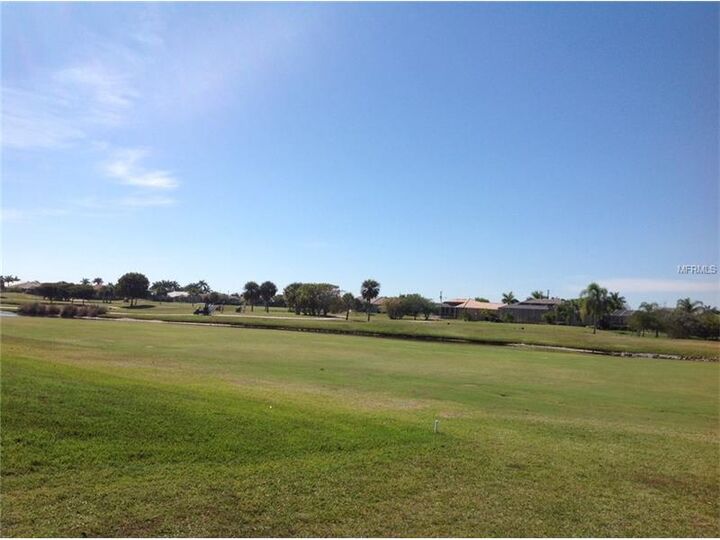 Property Photo:  4037 La Costa Island Court  FL 33950 