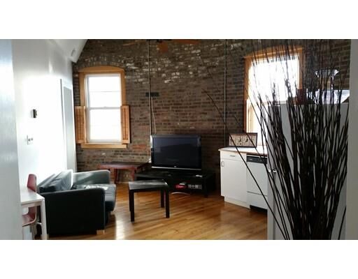 Property Photo:  13 Thacher Street 7  MA 02113 