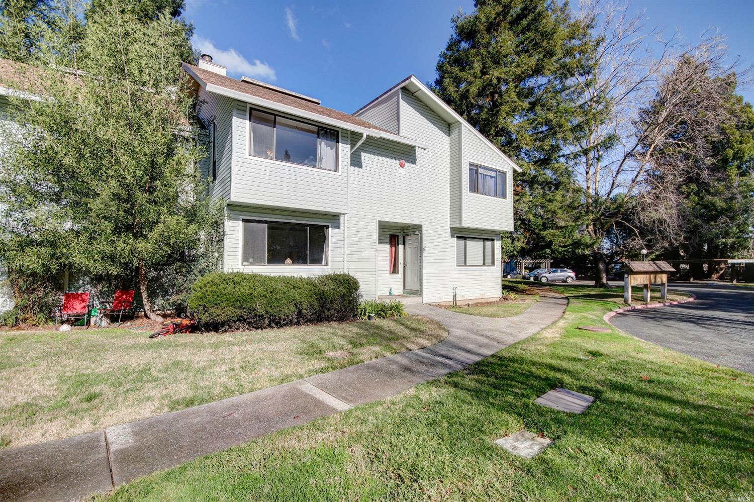 Property Photo:  79 Williams Street K  CA 94931 