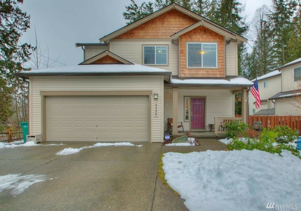 Property Photo: 6326 Annette Ct SE WA 98092