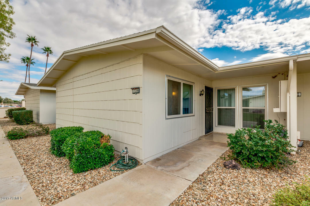 Property Photo:  17206 N 105th Avenue  AZ 85373 