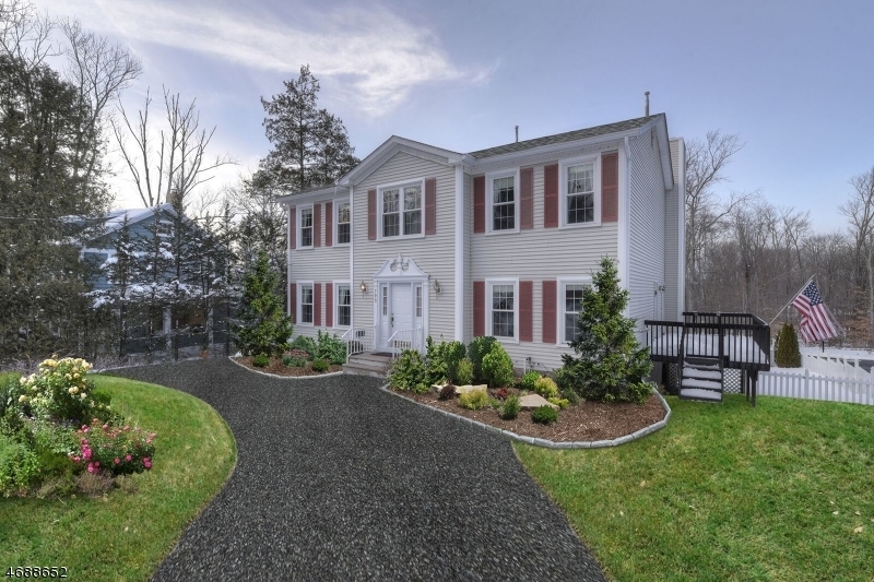 Property Photo:  793 Mountain Ave  NJ 07922 