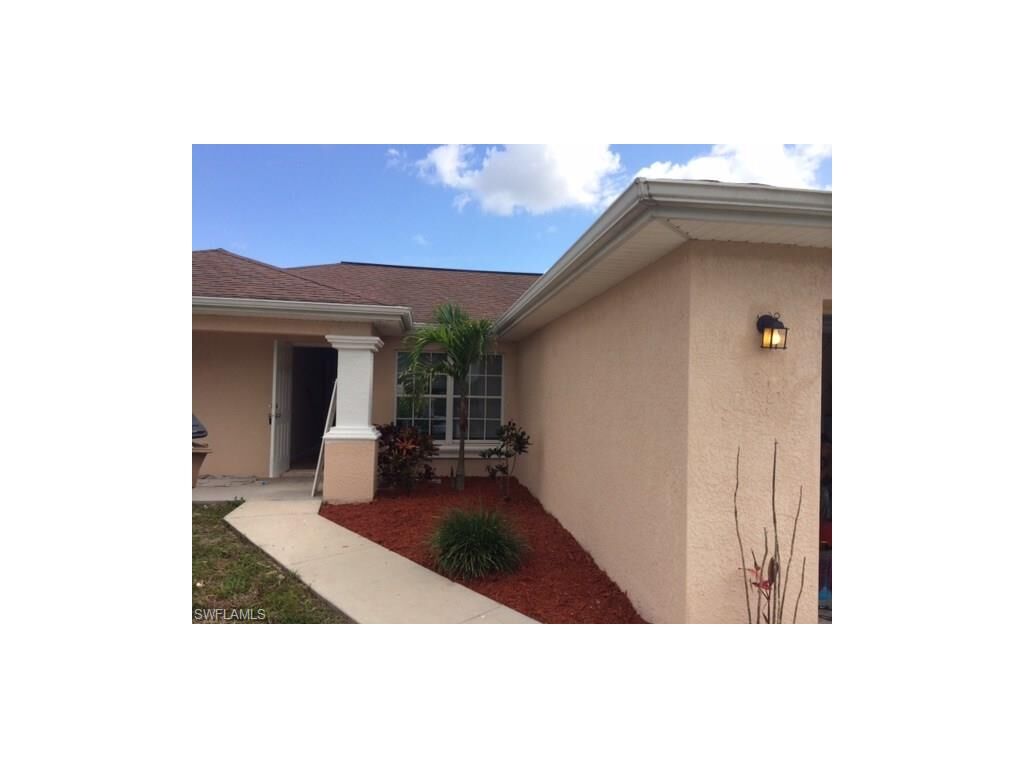Property Photo:  2807 32nd Street SW  FL 33976 