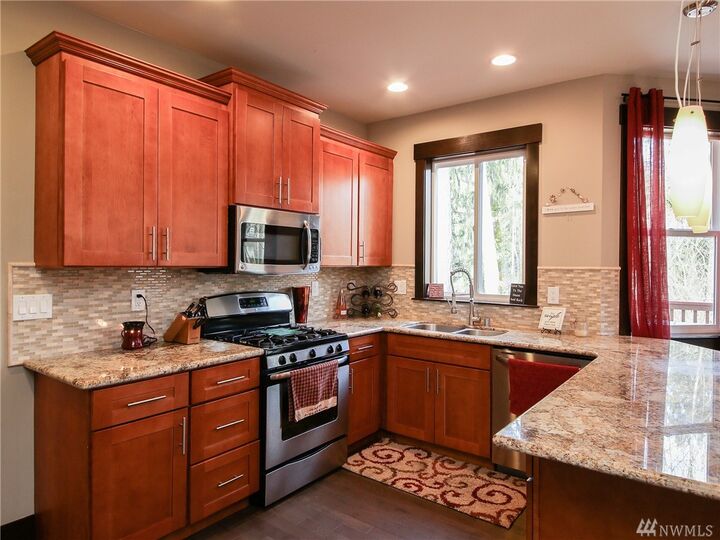 Property Photo:  7823 51st Place NE  WA 98270 