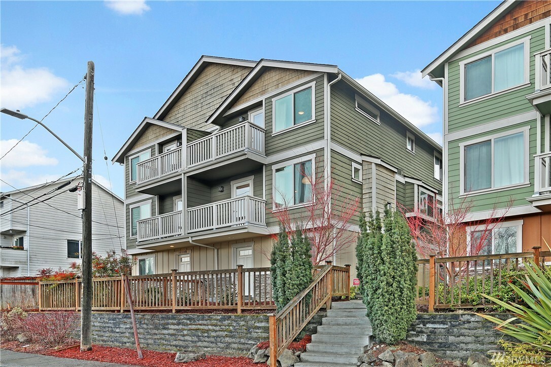 Property Photo:  10110 4th Ave NW A  WA 98177 