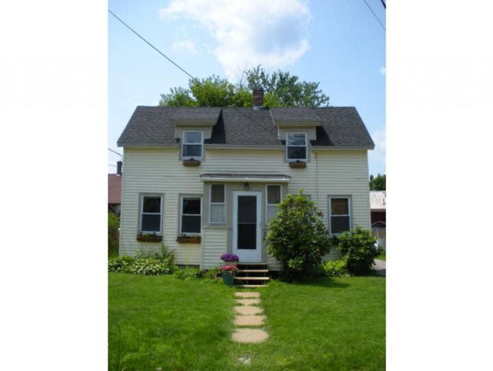 Property Photo:  38 Spruce Street  NH 03301 