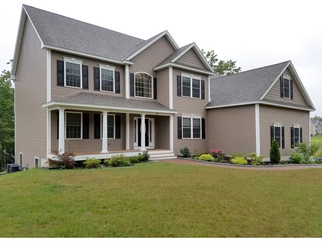 Property Photo:  68 Northland Road  NH 03087 