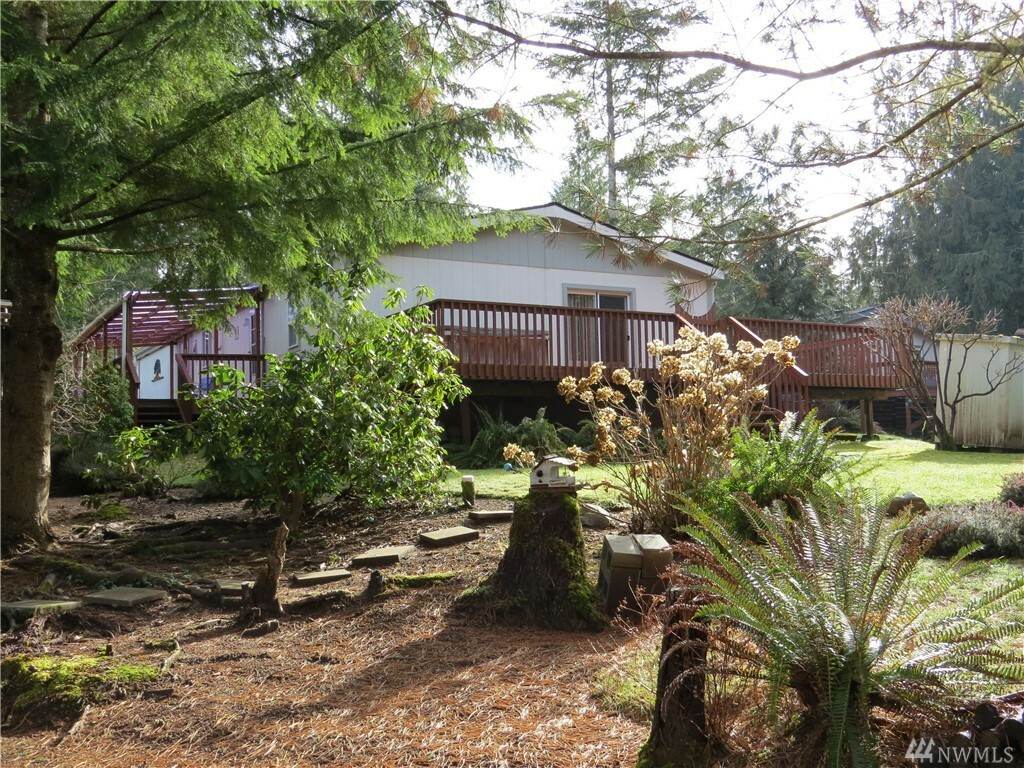 Property Photo: 71 SE Azalea Place WA 98584