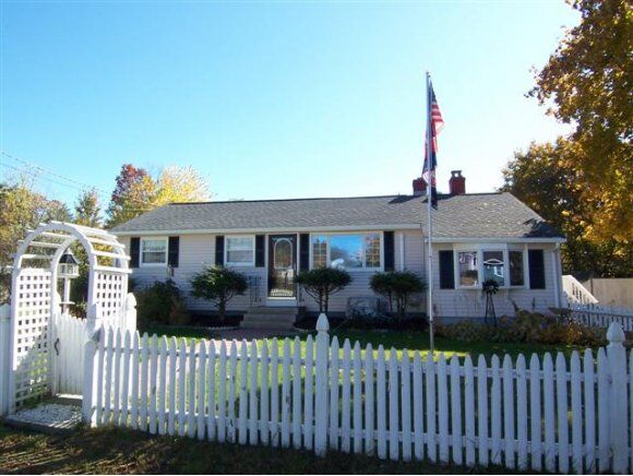 Property Photo:  4 Benoit Lane  MA 01879 