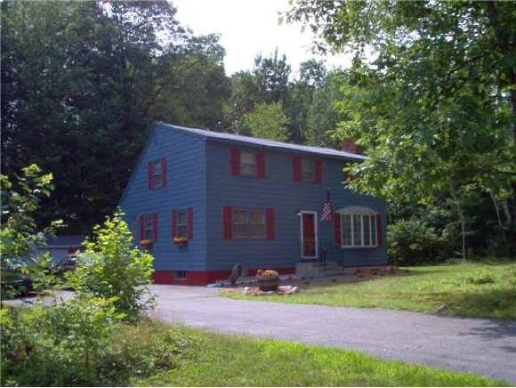 Property Photo: 17 Birch Lane NH 03076