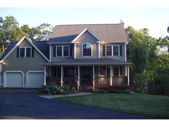 Property Photo:  14 Flag Court  NH 03032 